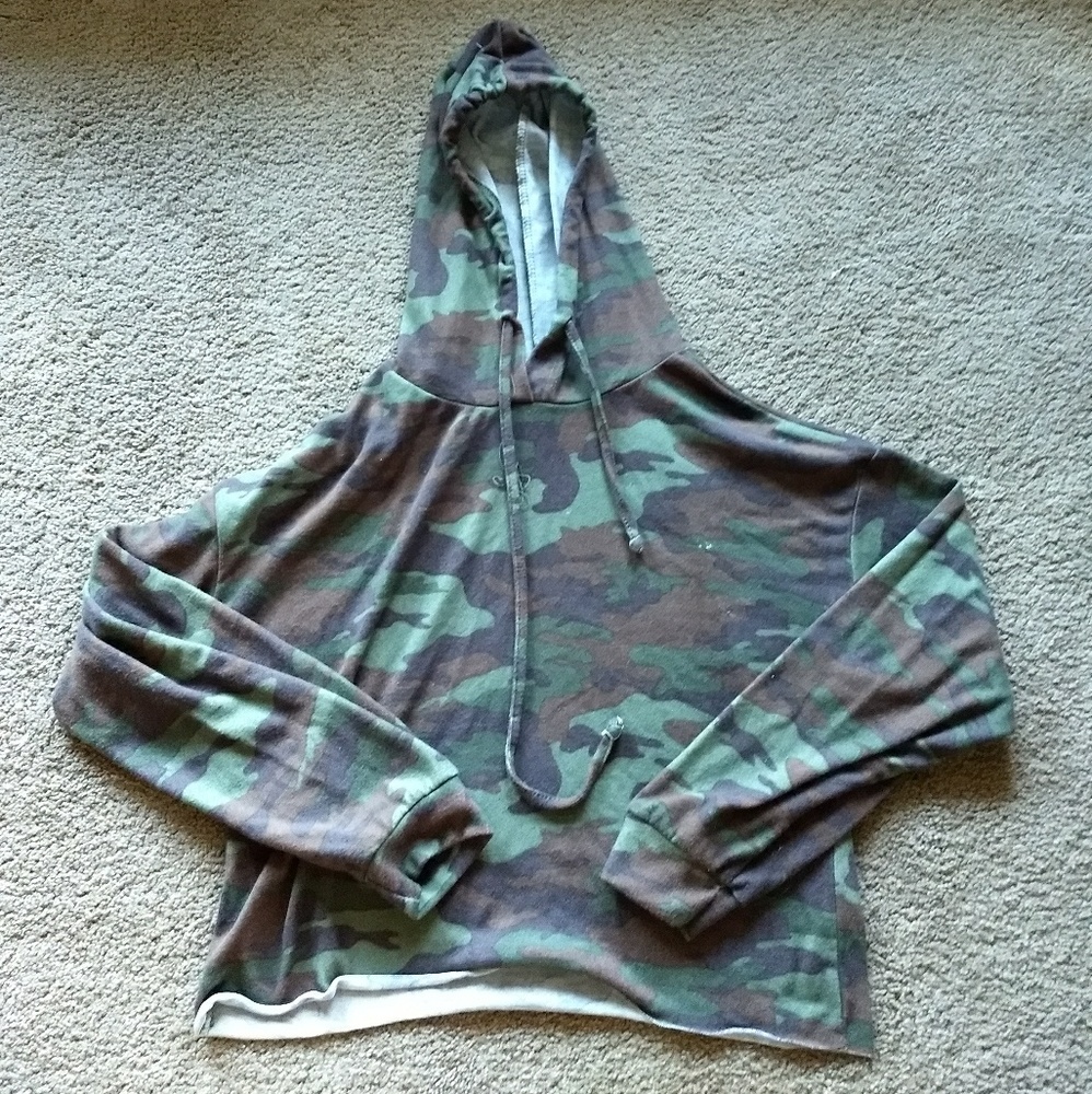 Camo hoodie shirt